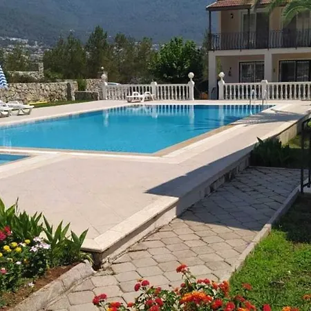 Stunning Spacious Poolside 2-bed Apt In Appartement Ovacık
